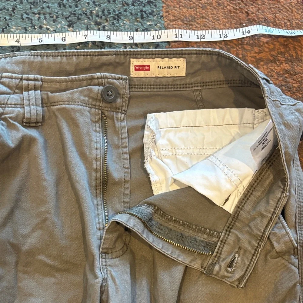 Wrangler Relaxed Fit 30x30 Gray/green utility grungecore Cargo Pants